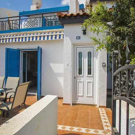 Вилла Thalassa By The Beach